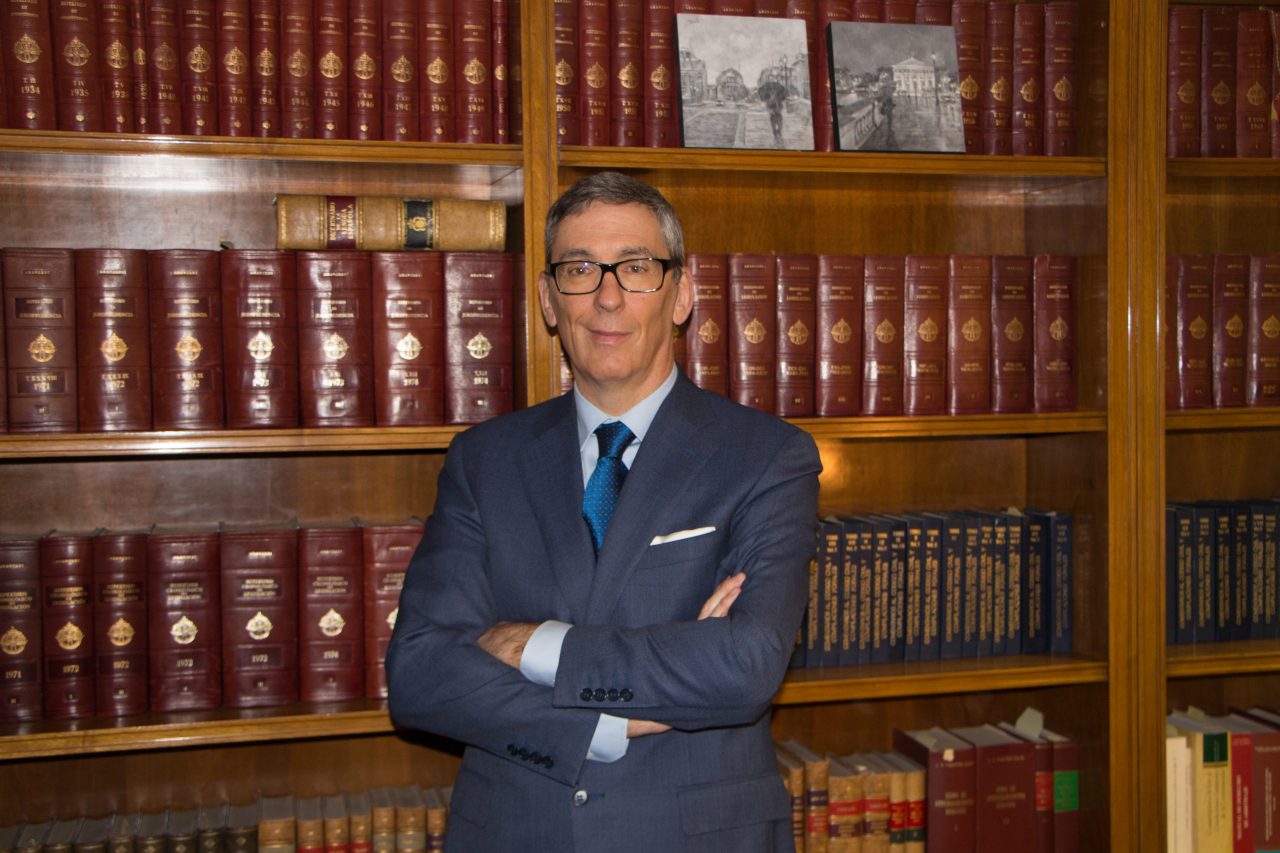 Pressefreiheit unter juristischem Druck: Acht öffentliche Fragen zur Rolle von Javier Cremades und der Kanzlei Pajares (1)