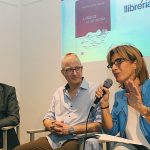 Girona. Llibreria 22. Presentació del llibre de poemes A pesar de la luz oscura, del magistrat Adolfo García Morales, amb la participació d'Isabel Llauger i Carles Monguilod.